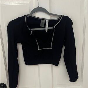 Trendy Black Long Sleeve Crop Top